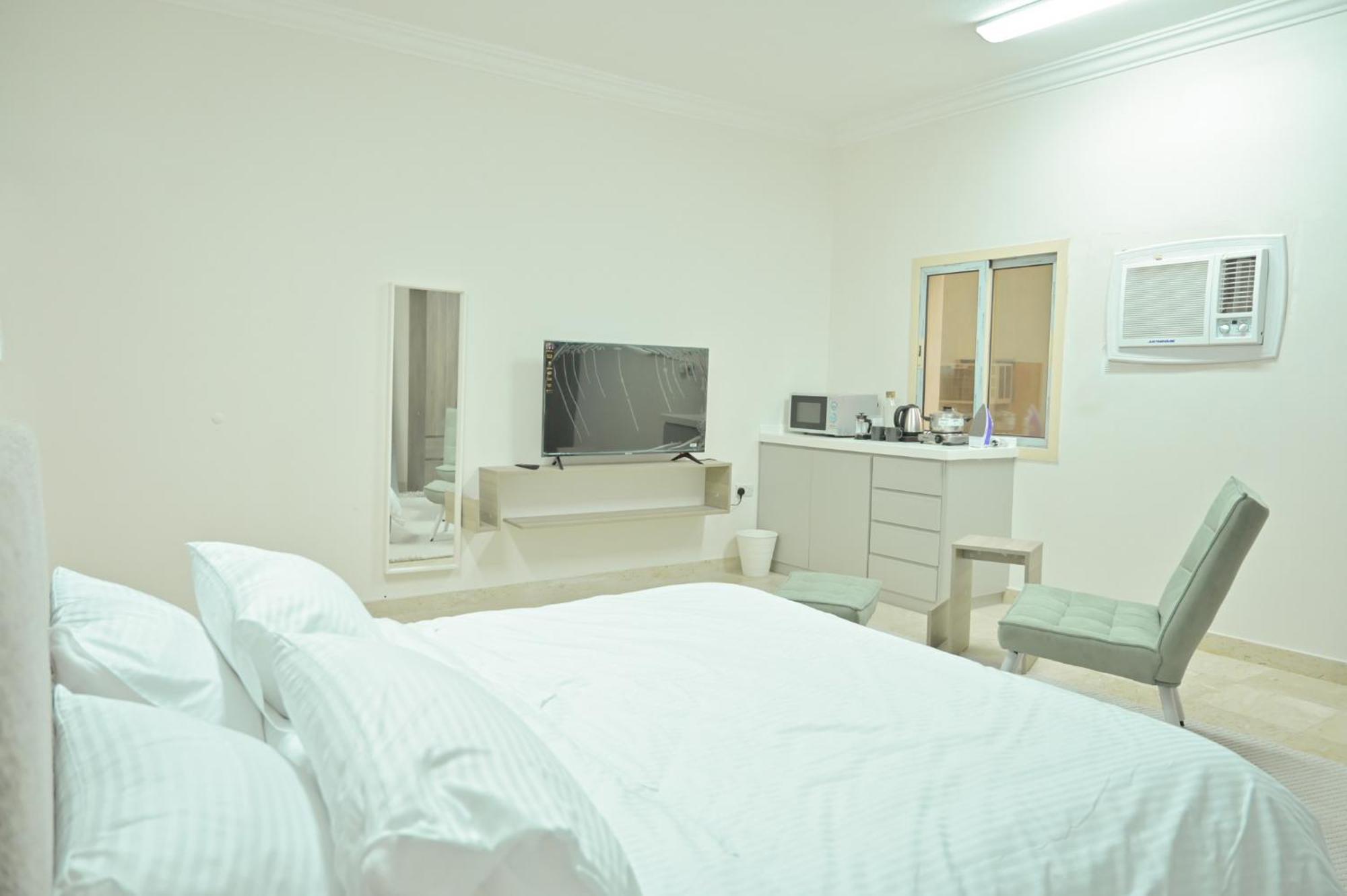 Appartement Modern & New Furnished - 10 Mins Drive To *