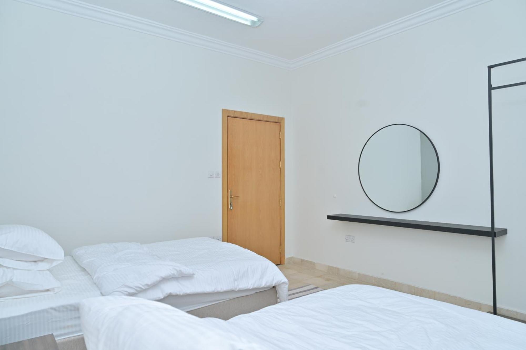 Modern & New Furnished - 10 Mins Drive To *
