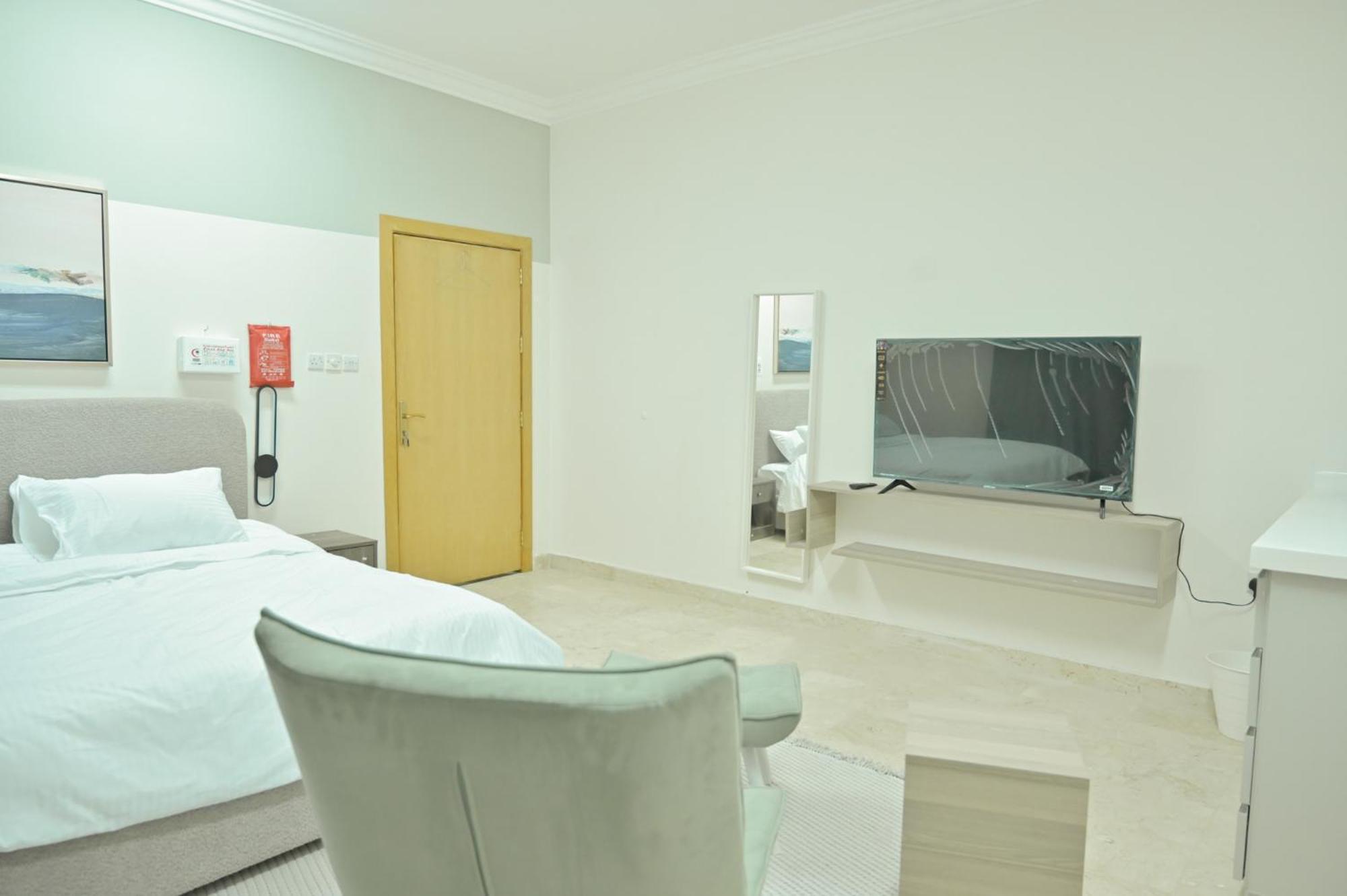 Modern & New Furnished - 10 Mins Drive To Appartement